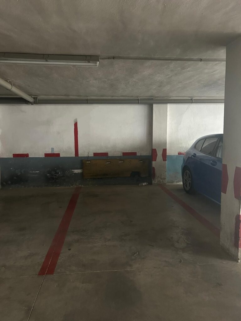 Plaza de garaje en venta en calle Argentina de Novelda