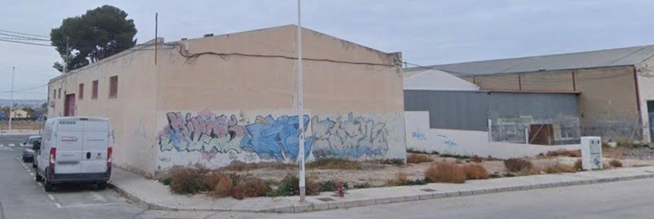 Terreno en Venta en Novelda – ¡Tu Oportunidad de Construir!